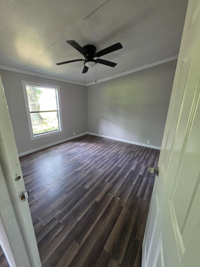 Building Photo - 1577 Corinth Poseyville Rd