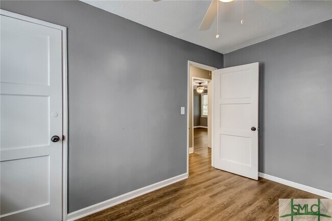 Building Photo - 414 E 58th St