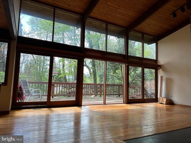 Building Photo - 6022 Munson Hill Rd