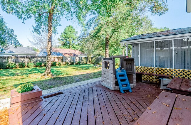 Building Photo - 412 Catawba Dr