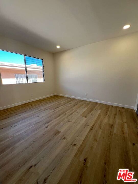 Building Photo - 432 S Sherbourne Dr