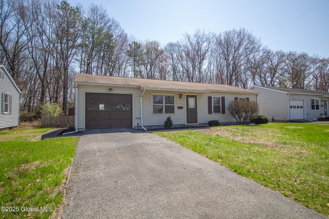 Building Photo - 31 Mildred Ln