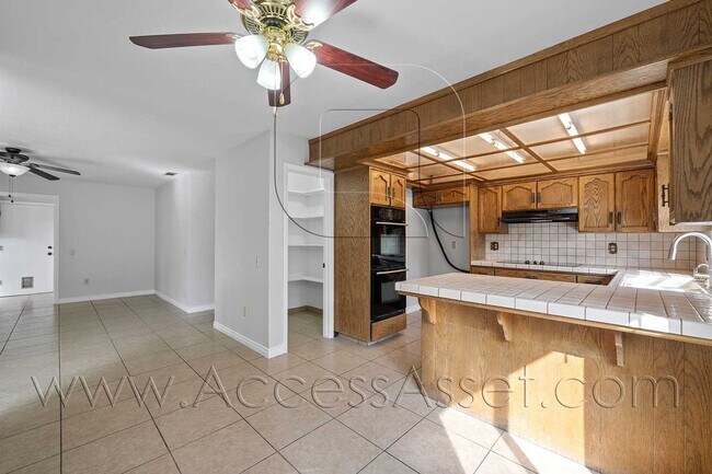 Building Photo - Hemet Rental with Attached Garage, Fireplace & Private Backyard