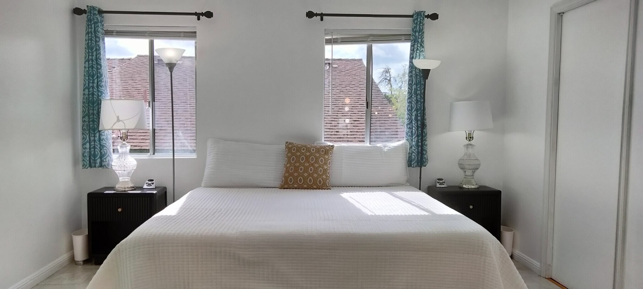 White Bedroom3 - 50 La Cruz Ave