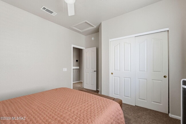 Building Photo - 12884 N Pioneer Way