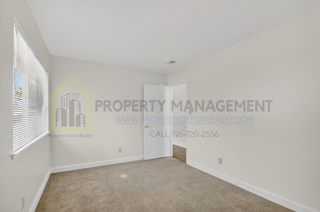 Building Photo - Arleta Ct