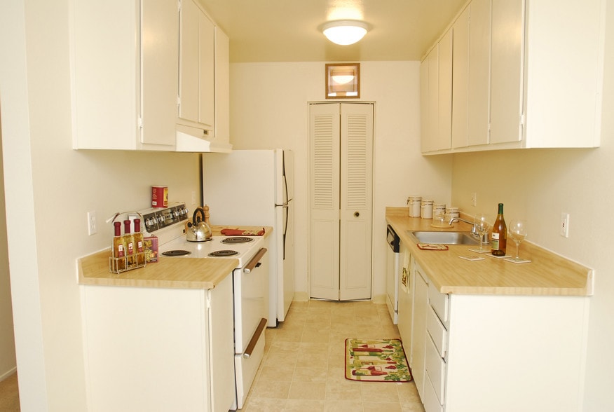 Building Photo - Clover Ridge Apartments
