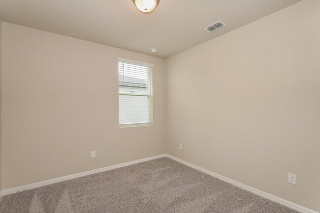 Building Photo - 38993 Harlow Rose Dr