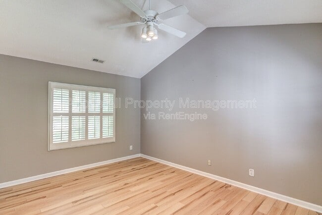 Building Photo - 103 Unaka Ct
