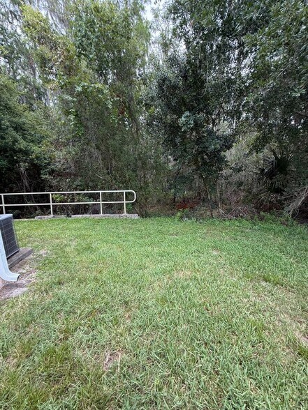Building Photo - 30316 Elderwood Dr