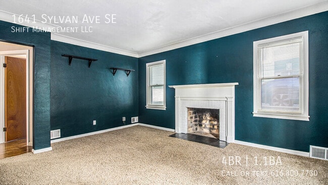 Building Photo - 1641 Sylvan Ave SE