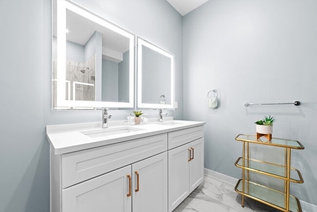 Building Photo - 500 Talbot Ave