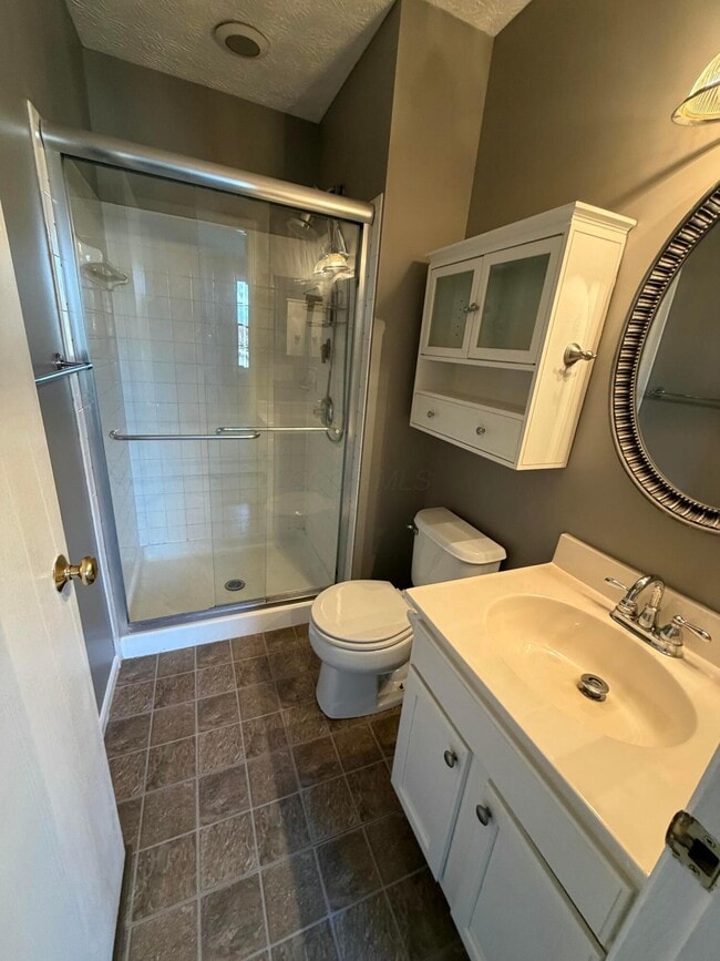 Building Photo - 8735 Olenbrook Dr