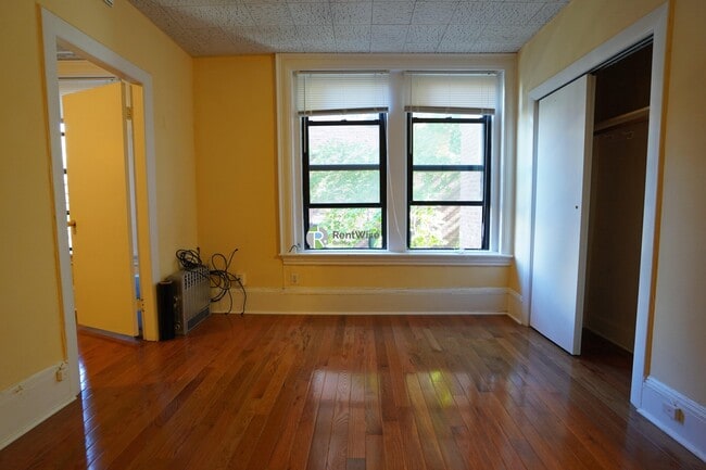 Building Photo - 1455 Beacon St