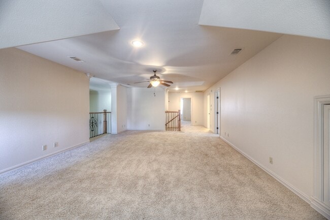 Building Photo - 11841 S Pittsburg Ave