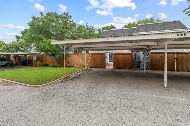 Building Photo - 6109 Bullard Dr