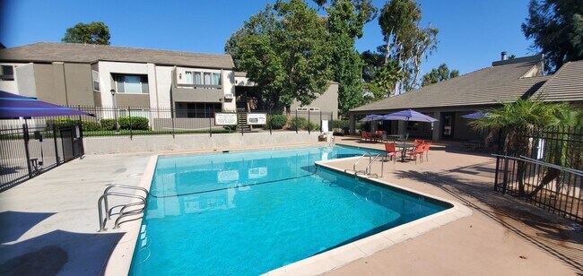 Building Photo - Gated Community Living with Pool, Tennis Courts & W/D Hookups – Escondido
