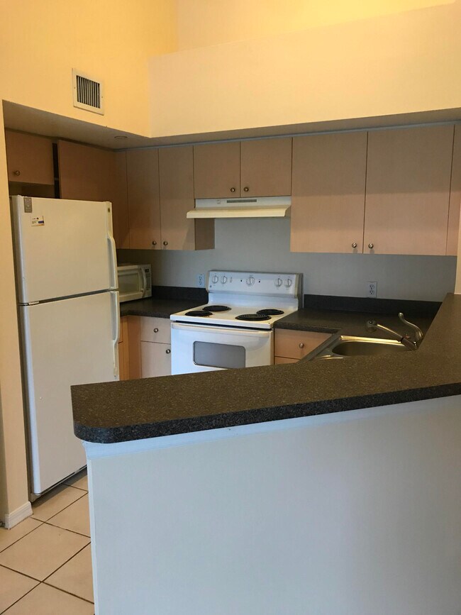 Building Photo - 4180 San Marino Blvd