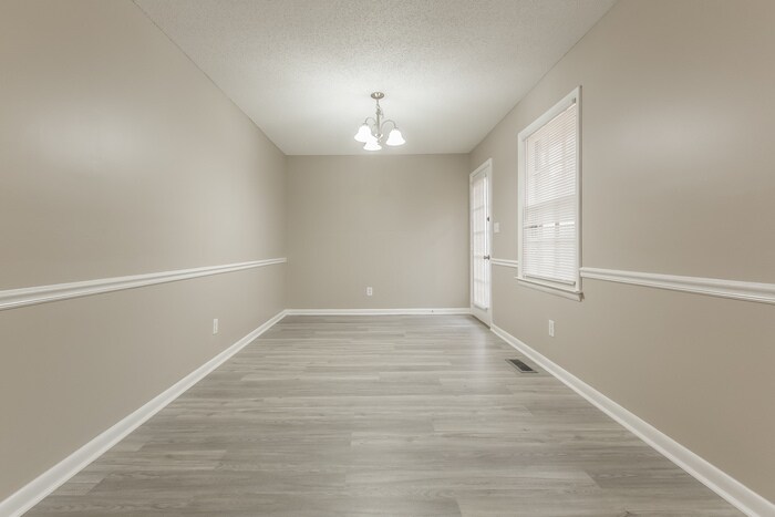 Building Photo - 438 Pine Grove Rd