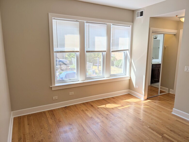 Building Photo - 802 Brummel St
