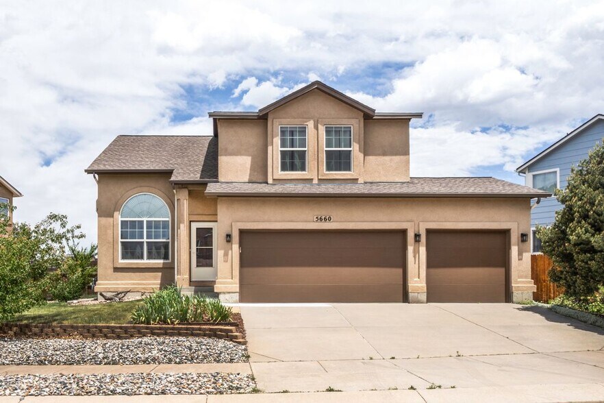 Building Photo - 5660 Many Springs Dr