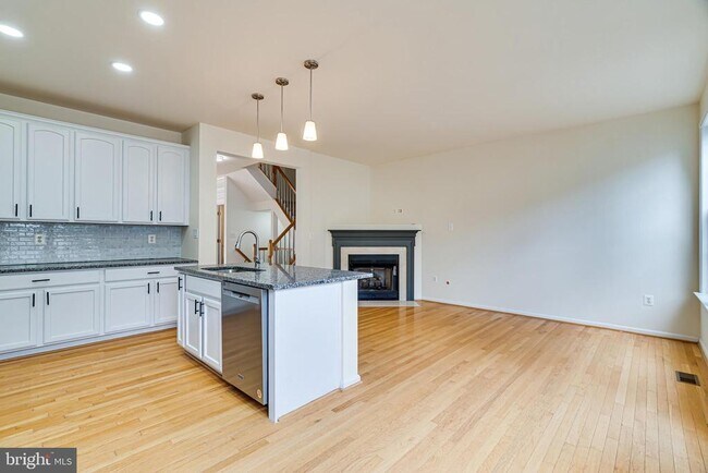 Building Photo - 4147 Presgraves Ct
