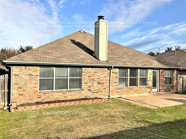 Building Photo - 711 San Antonio Trail