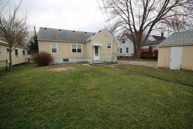 Building Photo - Centerline Home for Rent