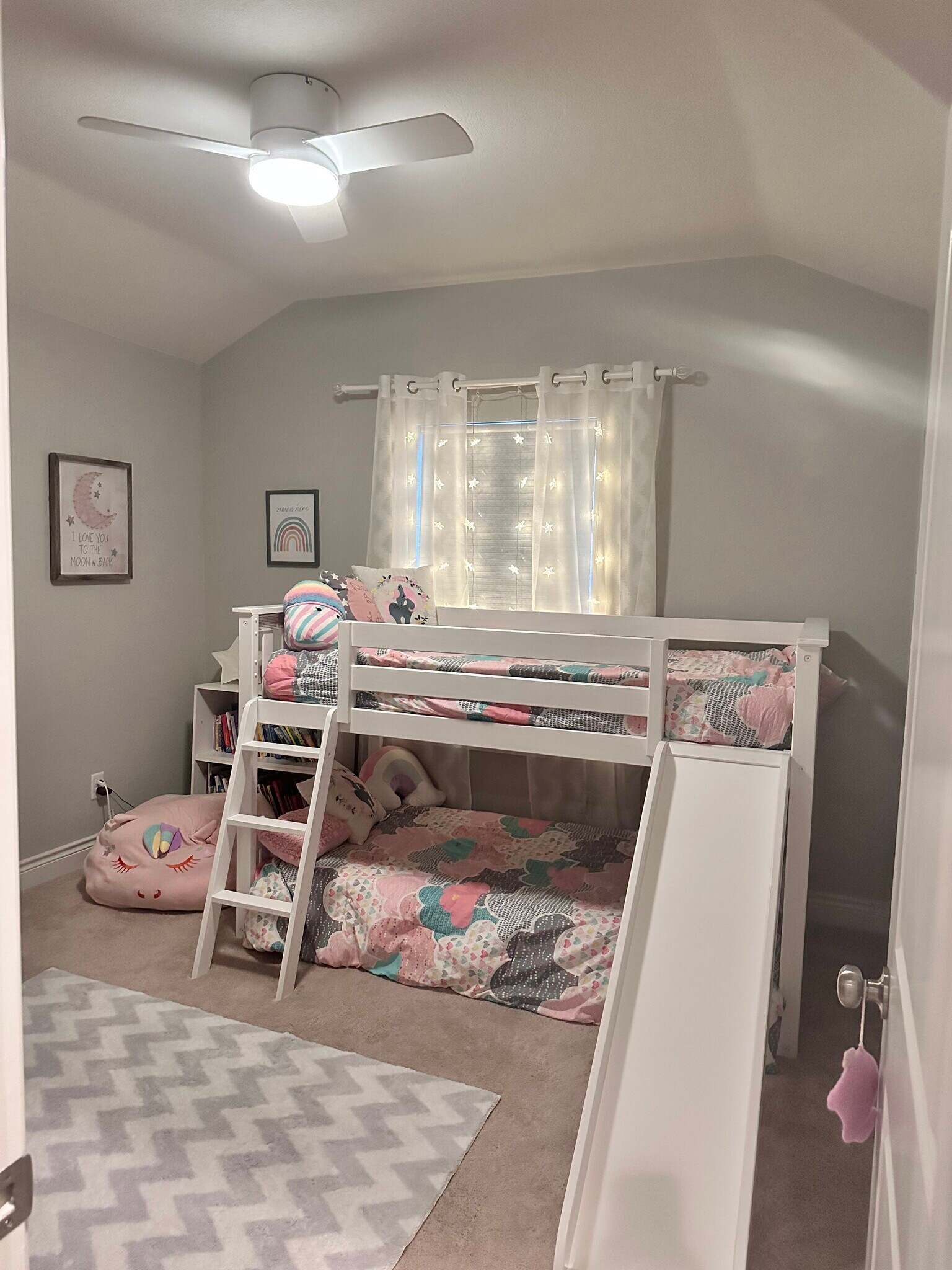 Building Photo - 27348 Caroline Way