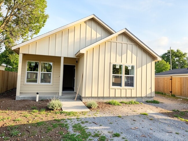 Building Photo - 5838 Beldart St