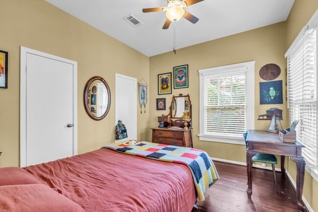 Building Photo - 2608 Hopkins St