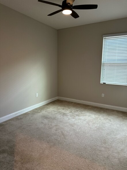 Building Photo - 5350 Costa Del Sol Dr