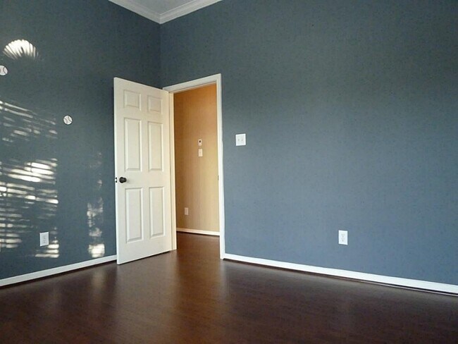Building Photo - 6143 River Mist Ct