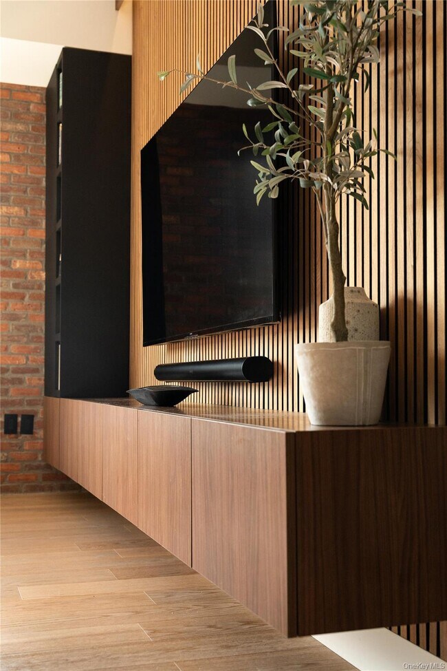 Building Photo - 50 Chestnut St