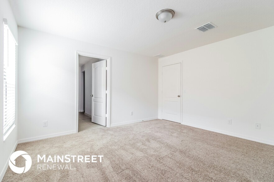 Building Photo - 2438 Caspian Dr