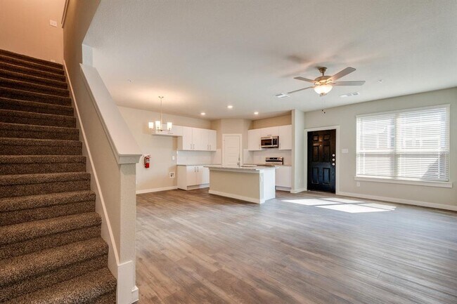 Building Photo - 714 Fallow Dr