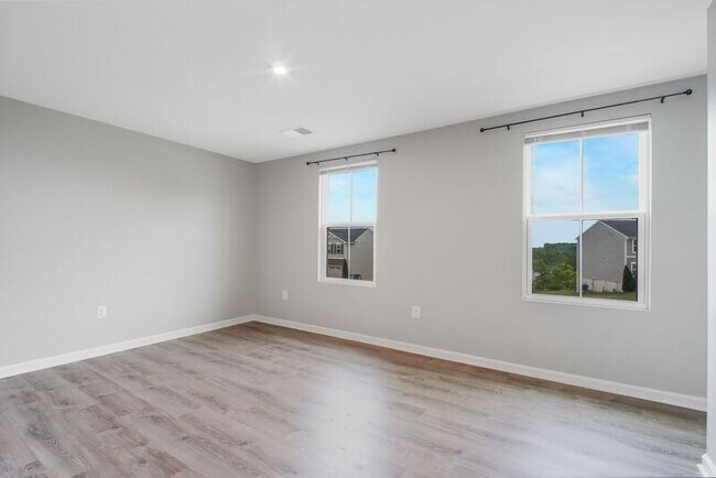 Building Photo - 128 Harper Ln