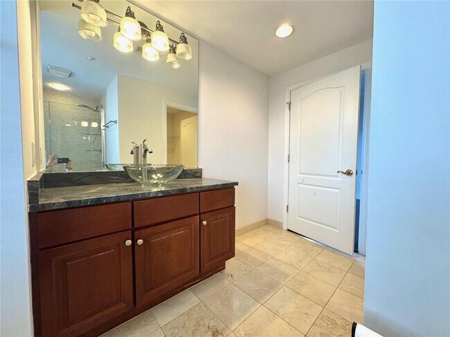 Building Photo - 195 14th St NE