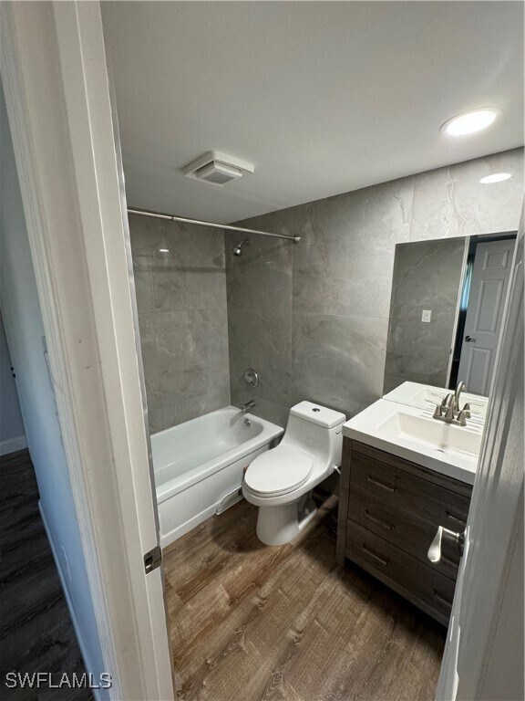 Building Photo - 400 Forest Lakes Blvd