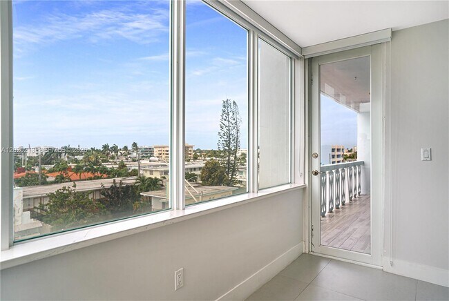 Building Photo - 8233 Harding Ave