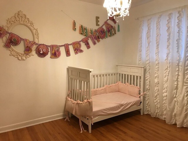 1st Bedroom - 7660 Adams St