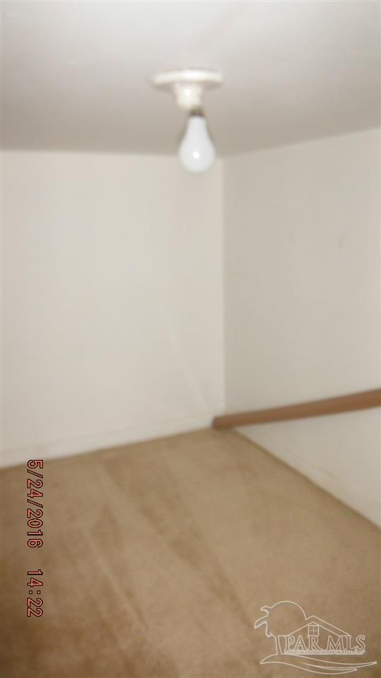 Building Photo - 2361 Sugartree Ct