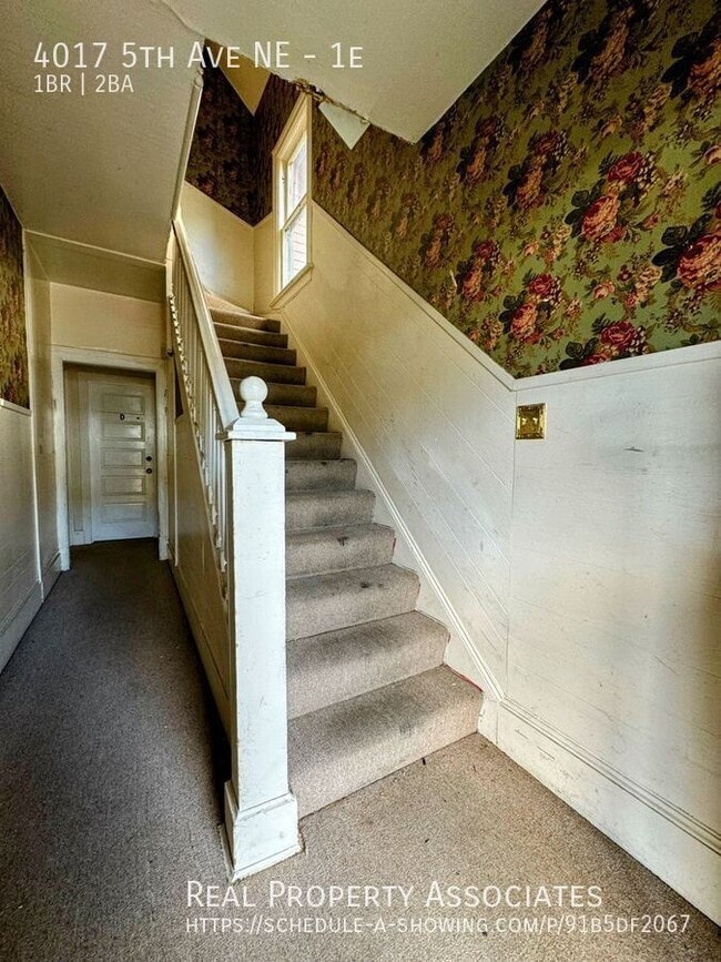 Building Photo - 4017 5th Ave NE