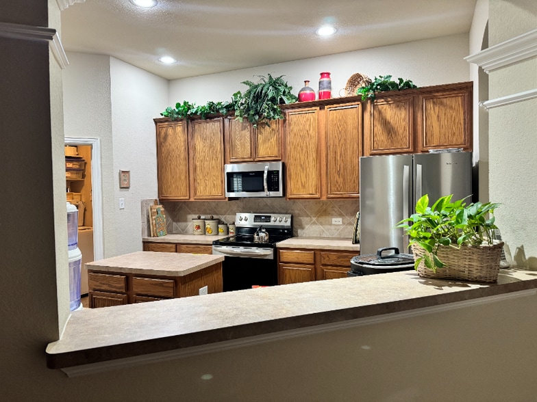 Building Photo - 5317 Ridgeson Dr