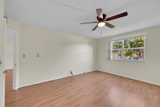 Building Photo - 1802 Eleuthera Point