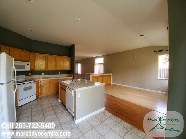 Building Photo - Hunters Village Phase 2. Do not disturb tenants.