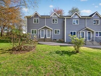 Building Photo - 1691 Norwich-New London Turnpike
