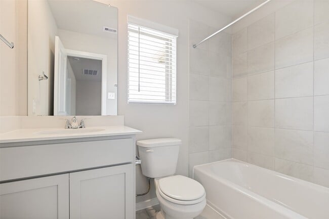 Building Photo - 5218 Pecan Orch Trl
