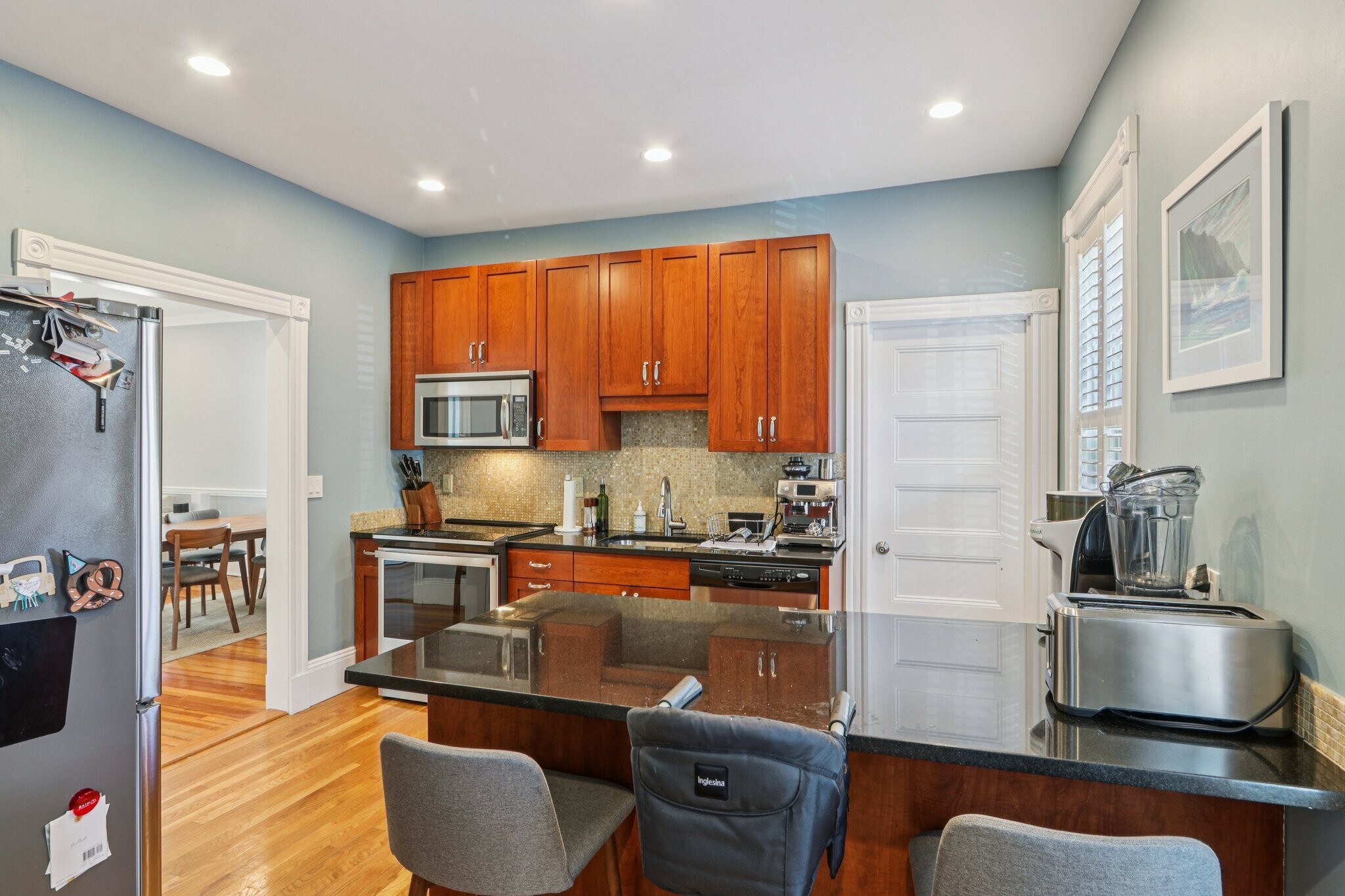 Building Photo - 424 Centre St