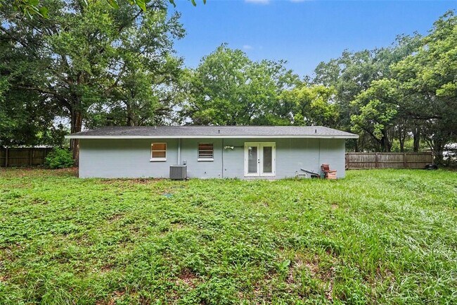 Building Photo - 5328 Lantana St